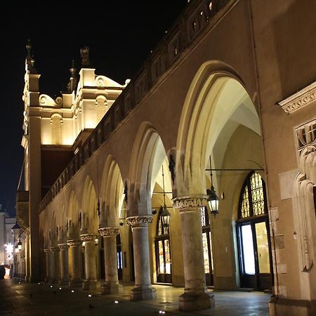 Jak W Domu Apartamento Cracóvia Exterior foto