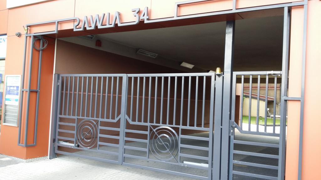 Jak W Domu Apartamento Cracóvia Exterior foto